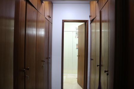 Apartamento para alugar com 236m², 3 quartos e 2 vagasQuarto 3