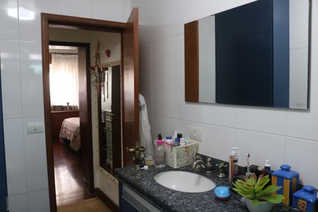 Apartamento para alugar com 236m², 3 quartos e 2 vagasBanheiro 2