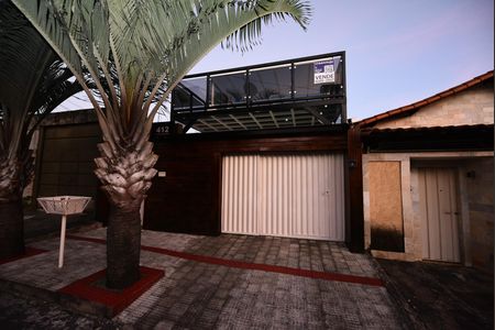 Casa à venda com 110m², 4 quartos e 2 vagas Casa à venda com 110m², 4 quartos e 2 vagasPlaca instalada no dia 29-04-2026. Com o Código RXDE-53