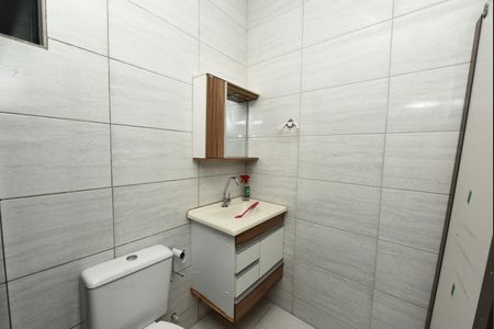 Casa à venda com 110m², 4 quartos e 2 vagas Casa à venda com 110m², 4 quartos e 2 vagasBanheiro da Suíte