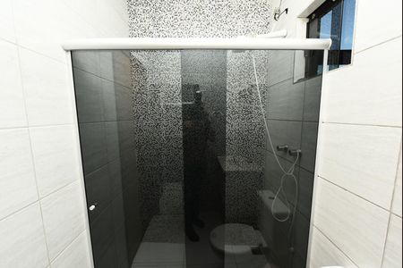 Casa à venda com 110m², 4 quartos e 2 vagas Casa à venda com 110m², 4 quartos e 2 vagasBanheiro da Suíte