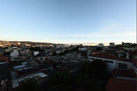 Casa à venda com 110m², 4 quartos e 2 vagas Casa à venda com 110m², 4 quartos e 2 vagasTerraço vista
