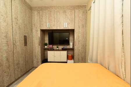 Casa à venda com 110m², 4 quartos e 2 vagas Casa à venda com 110m², 4 quartos e 2 vagasQuarto 2