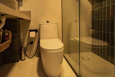 Apartamento para alugar com 55m², 2 quartos e 1 vaga Apartamento para alugar com 55m², 2 quartos e 1 vagaBanheiro