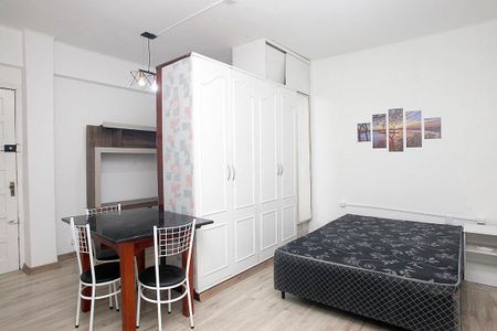 Studio - Sala / Quarto de apartamento para alugar com 1 quarto, 34m² em Centro Histórico, Porto Alegre