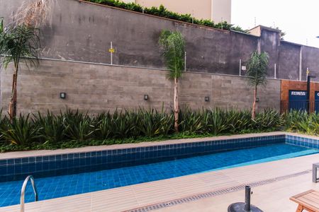 Apartamento para alugar com 38m², 2 quartos e sem vaga Apartamento para alugar com 38m², 2 quartos e sem vagaÁrea comum - Piscina