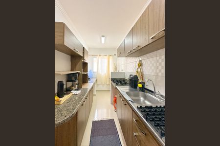 Apartamento para alugar com 69m², 2 quartos e 2 vagasCozinha