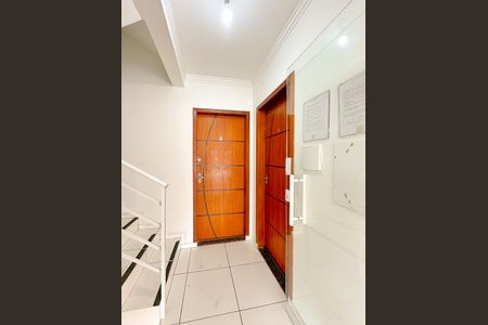 Apartamento para alugar com 69m², 2 quartos e 2 vagasHall social