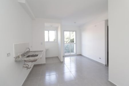 Apartamento para alugar com 39m², 2 quartos e 1 vagaSala/Cozinha