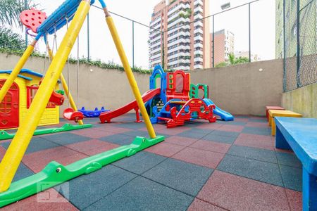 Apartamento à venda com 68m², 2 quartos e 1 vaga Apartamento à venda com 68m², 2 quartos e 1 vagaÁrea comum - Playground