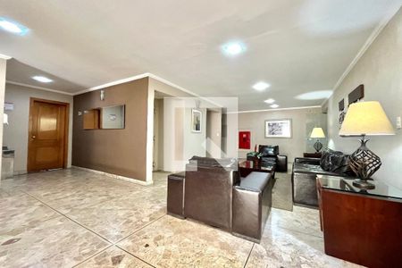 Apartamento à venda com 68m², 2 quartos e 1 vaga Apartamento à venda com 68m², 2 quartos e 1 vagaHall social