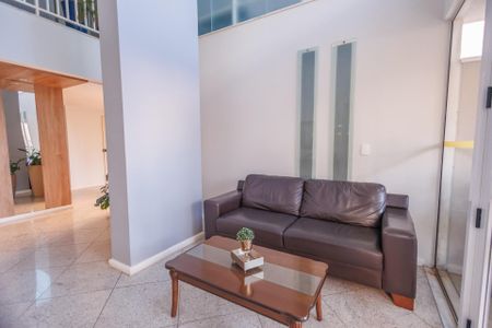 Apartamento para alugar com 107m², 3 quartos e 2 vagasHall social