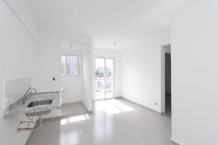 Sala/Cozinha de apartamento para alugar com 2 quartos, 37m² em Itaquera, São Paulo