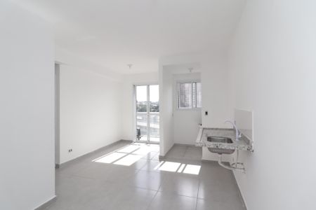 Sala/Cozinha de apartamento para alugar com 2 quartos, 37m² em Itaquera, São Paulo