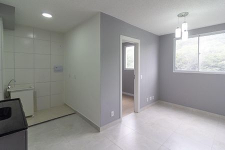 Sala de apartamento para alugar com 2 quartos, 32m² em Usina Piratininga, São Paulo