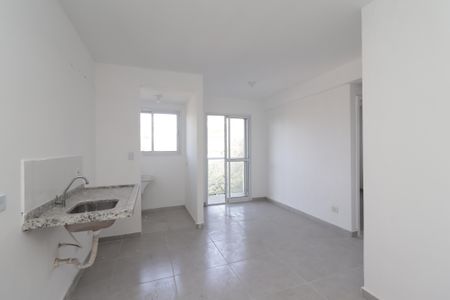 Apartamento para alugar com 2 quartos, 39m² em Itaquera, São Paulo