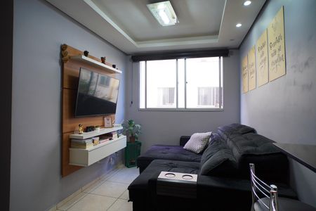 Sala de apartamento à venda com 2 quartos, 49m² em Santa Fe, Porto Alegre