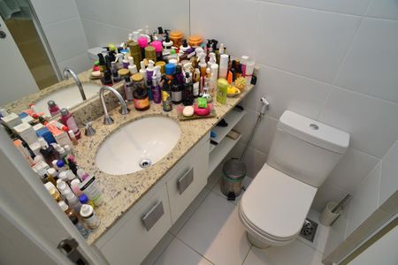 Apartamento para alugar com 80m², 2 quartos e 1 vagaBanheiro Social