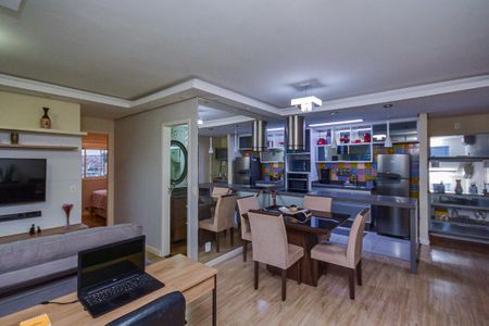 Apartamento à venda com 65m², 2 quartos e 1 vagaSala