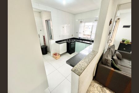 Apartamento para alugar com 64m², 2 quartos e sem vagaCozinha e Área de Serviço