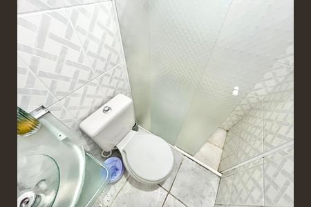 Apartamento para alugar com 64m², 2 quartos e sem vagaBanheiro