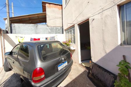 Casa à venda com 325m², 3 quartos e 6 vagasCasa 2 - Quintal - Garagem