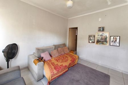 Casa à venda com 325m², 3 quartos e 6 vagasCasa 2 - Sala