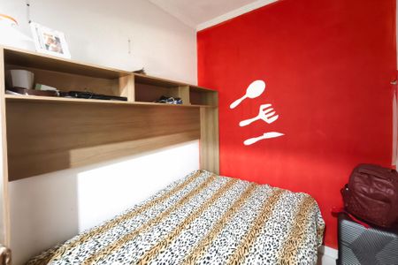 Casa à venda com 325m², 3 quartos e 6 vagasCasa 2 - Quarto 2
