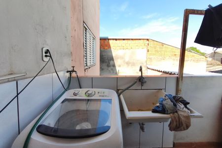 Casa à venda com 325m², 3 quartos e 6 vagasÁrea de Serviço