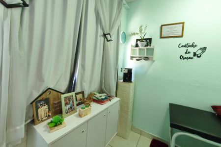 Casa à venda com 325m², 3 quartos e 6 vagasQuarto de Serviço