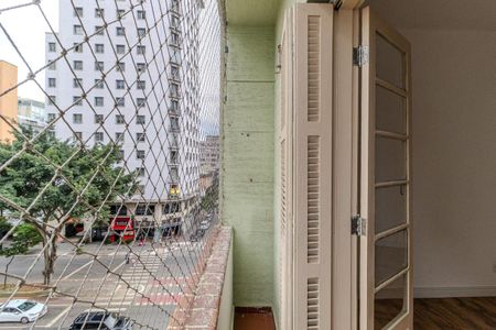 Apartamento à venda com 60m², 1 quarto e sem vaga Apartamento à venda com 60m², 1 quarto e sem vagaVaranda
