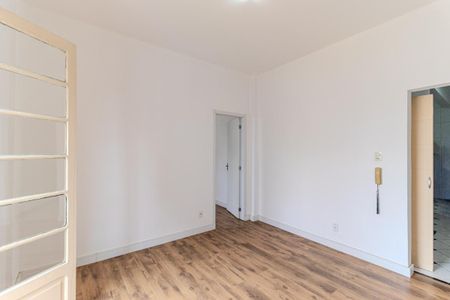 Apartamento à venda com 60m², 1 quarto e sem vaga Apartamento à venda com 60m², 1 quarto e sem vagaSala