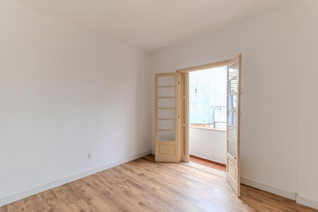 Apartamento à venda com 60m², 1 quarto e sem vaga Apartamento à venda com 60m², 1 quarto e sem vagaSala
