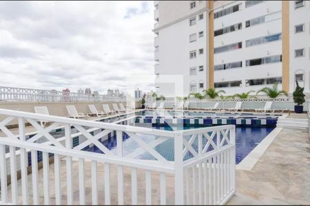 Apartamento à venda com 158m², 3 quartos e 3 vagas Apartamento à venda com 158m², 3 quartos e 3 vagasÁrea comum - Piscina