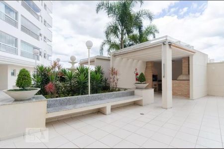 Apartamento à venda com 158m², 3 quartos e 3 vagas Apartamento à venda com 158m², 3 quartos e 3 vagasÁrea comum - Churrasqueira