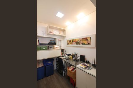 Apartamento à venda com 158m², 3 quartos e 3 vagasEscritório