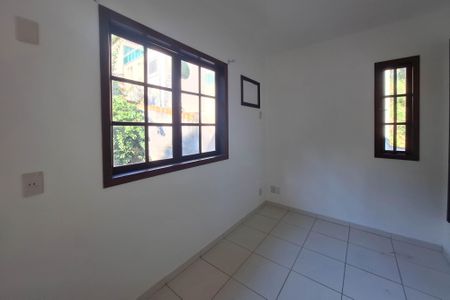 Quarto 1 de casa de condomínio à venda com 3 quartos, 258m² em Santa Barbara, Niterói
