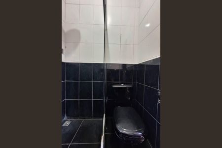 Casa de condomínio à venda com 258m², 3 quartos e 4 vagasBanheiro da Suíte 1