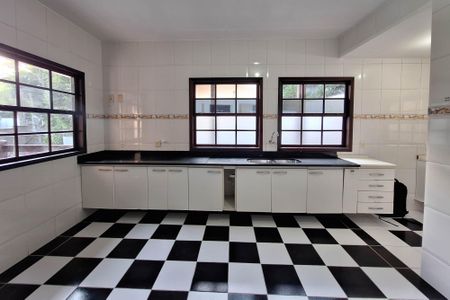 Casa de condomínio à venda com 258m², 3 quartos e 4 vagasCozinha