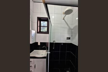 Casa de condomínio à venda com 258m², 3 quartos e 4 vagasBanheiro da Suíte 1