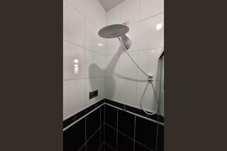 Casa de condomínio à venda com 258m², 3 quartos e 4 vagasBanheiro 1