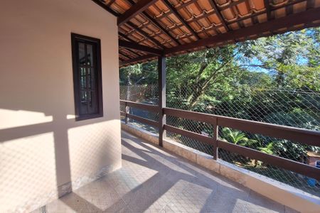 Casa de condomínio à venda com 258m², 3 quartos e 4 vagasVaranda da Suíte 1