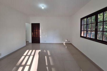 Casa de condomínio à venda com 258m², 3 quartos e 4 vagasSala