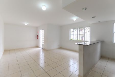 Apartamento para alugar com 50m², 2 quartos e 1 vaga Apartamento para alugar com 50m², 2 quartos e 1 vagaÁrea Comum