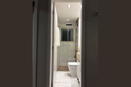 Apartamento à venda com 56m², 2 quartos e 1 vaga Apartamento à venda com 56m², 2 quartos e 1 vagaBanheiro