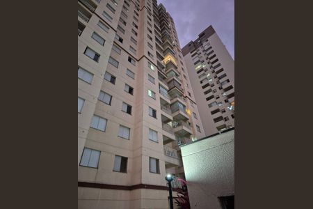 Apartamento à venda com 56m², 2 quartos e 1 vaga Apartamento à venda com 56m², 2 quartos e 1 vagaFachada