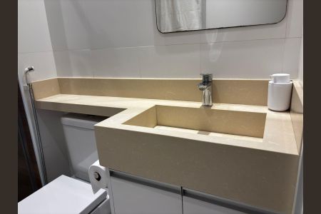 Apartamento à venda com 56m², 2 quartos e 1 vaga Apartamento à venda com 56m², 2 quartos e 1 vagaBanheiro
