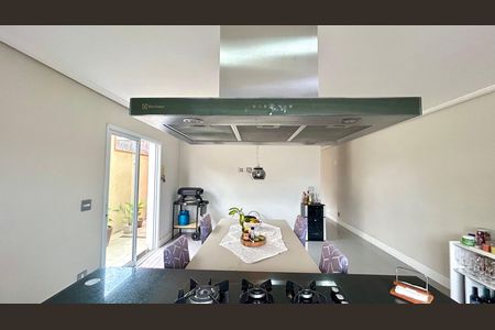 Casa à venda com 240m², 3 quartos e 8 vagasCozinha