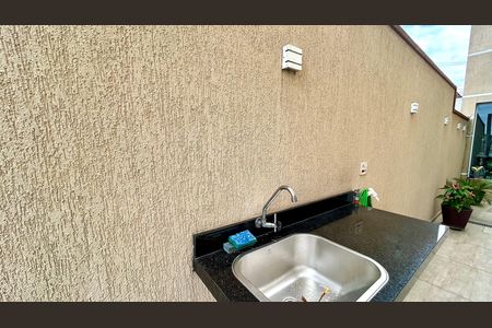 Casa à venda com 240m², 3 quartos e 8 vagasQuintal