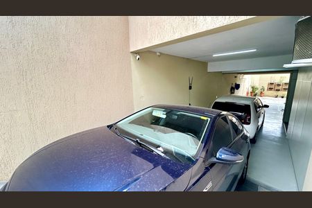 Casa à venda com 240m², 3 quartos e 8 vagasGaragem